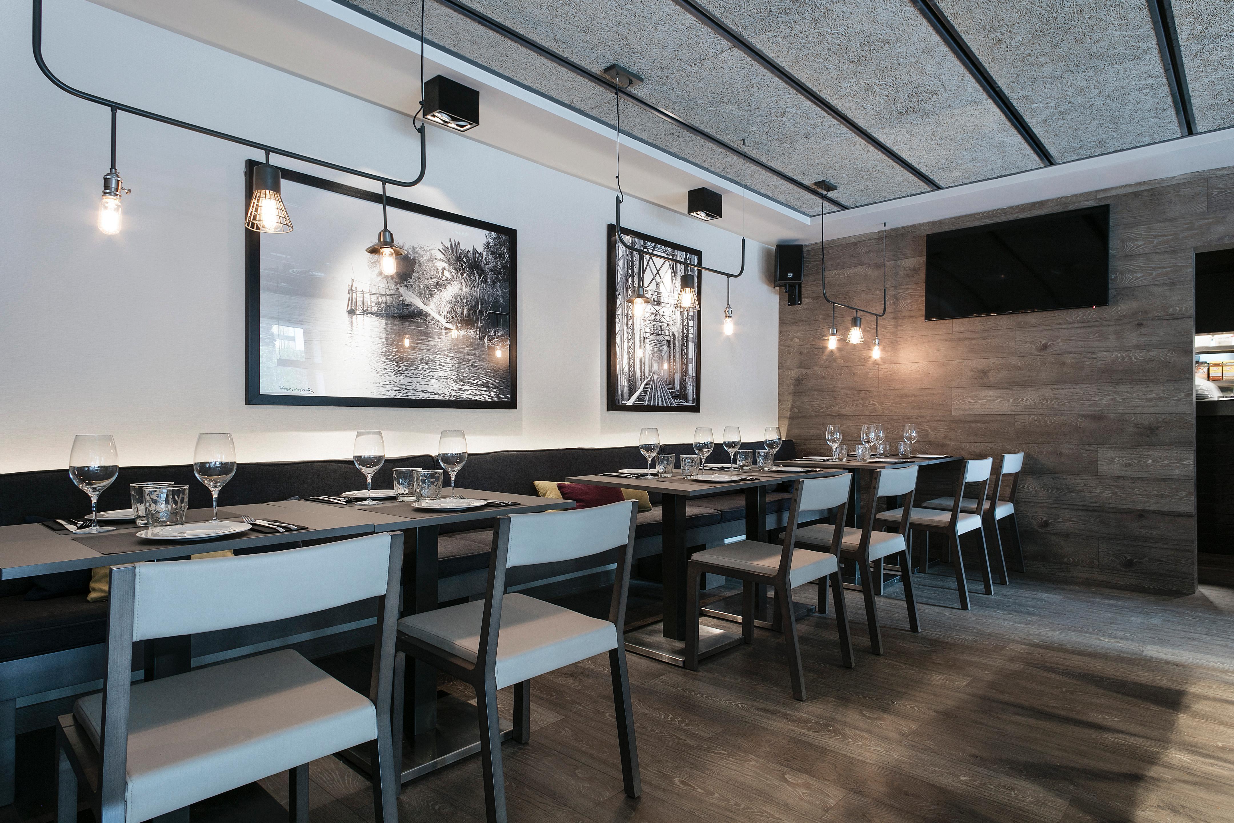 Upper Diagonal Hotel